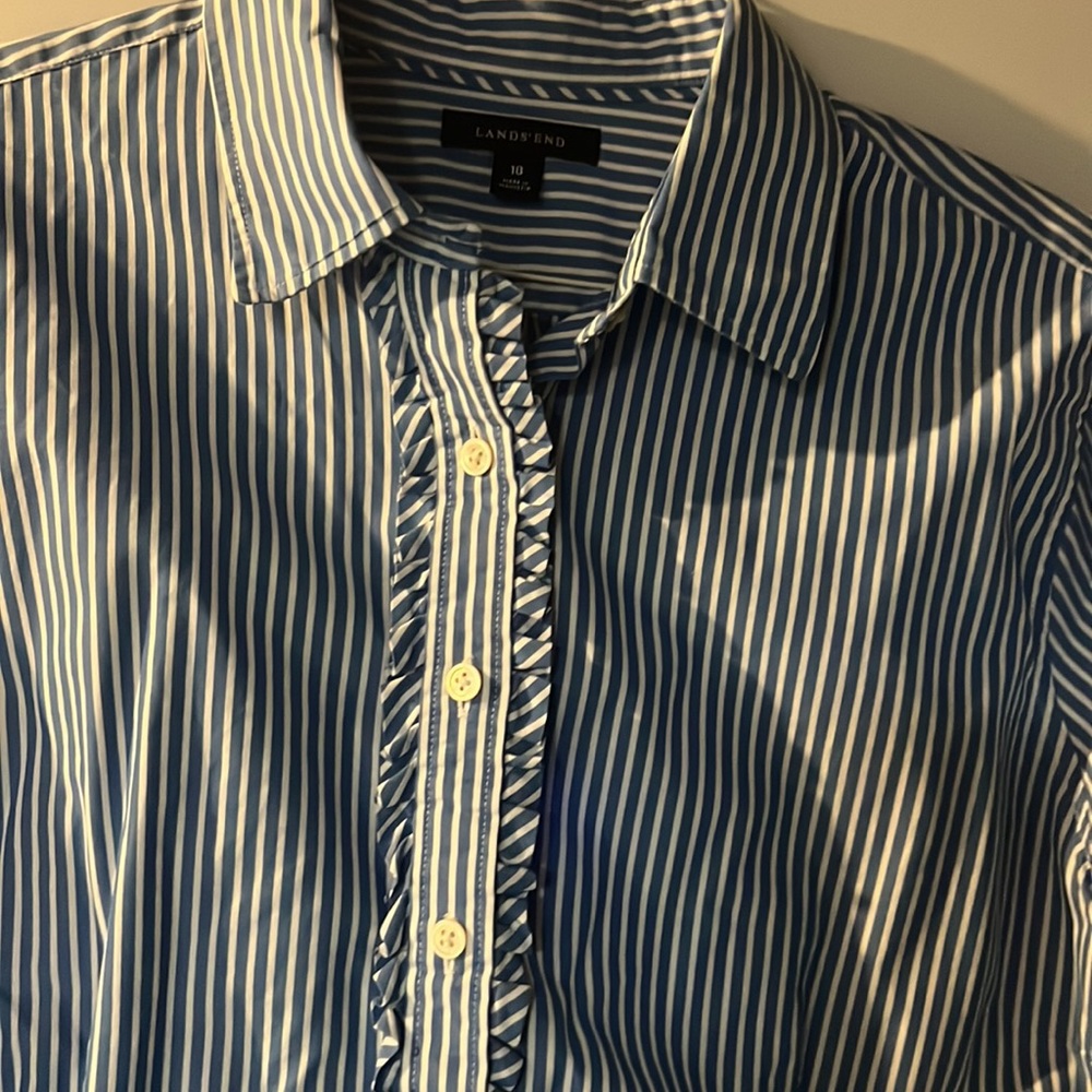 Ladies Lands’ End, blouse, blue and white stripe excellent condition